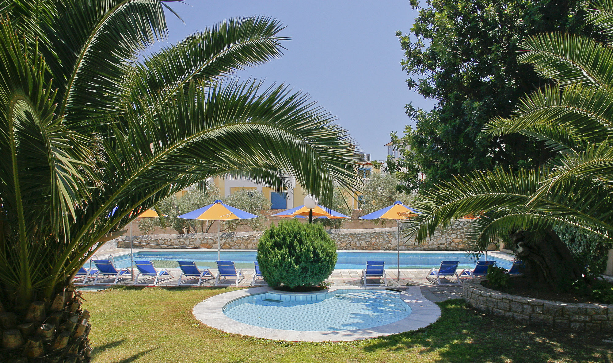 Kyveli Hotel Apartments Vrontádos Eksteriør bilde